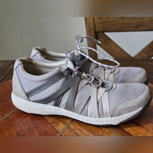 Dansko Womens 38 / 7.5 Gray Casual Comfort Sneakers
